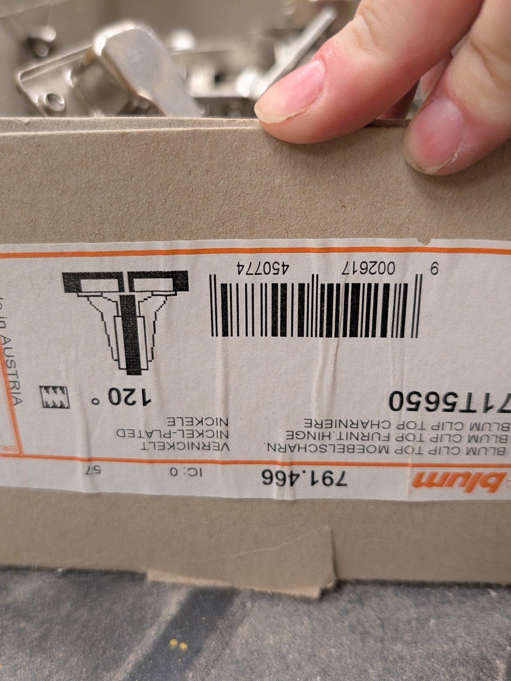 120° Nickel-Plated Hinge Clip - Nickel